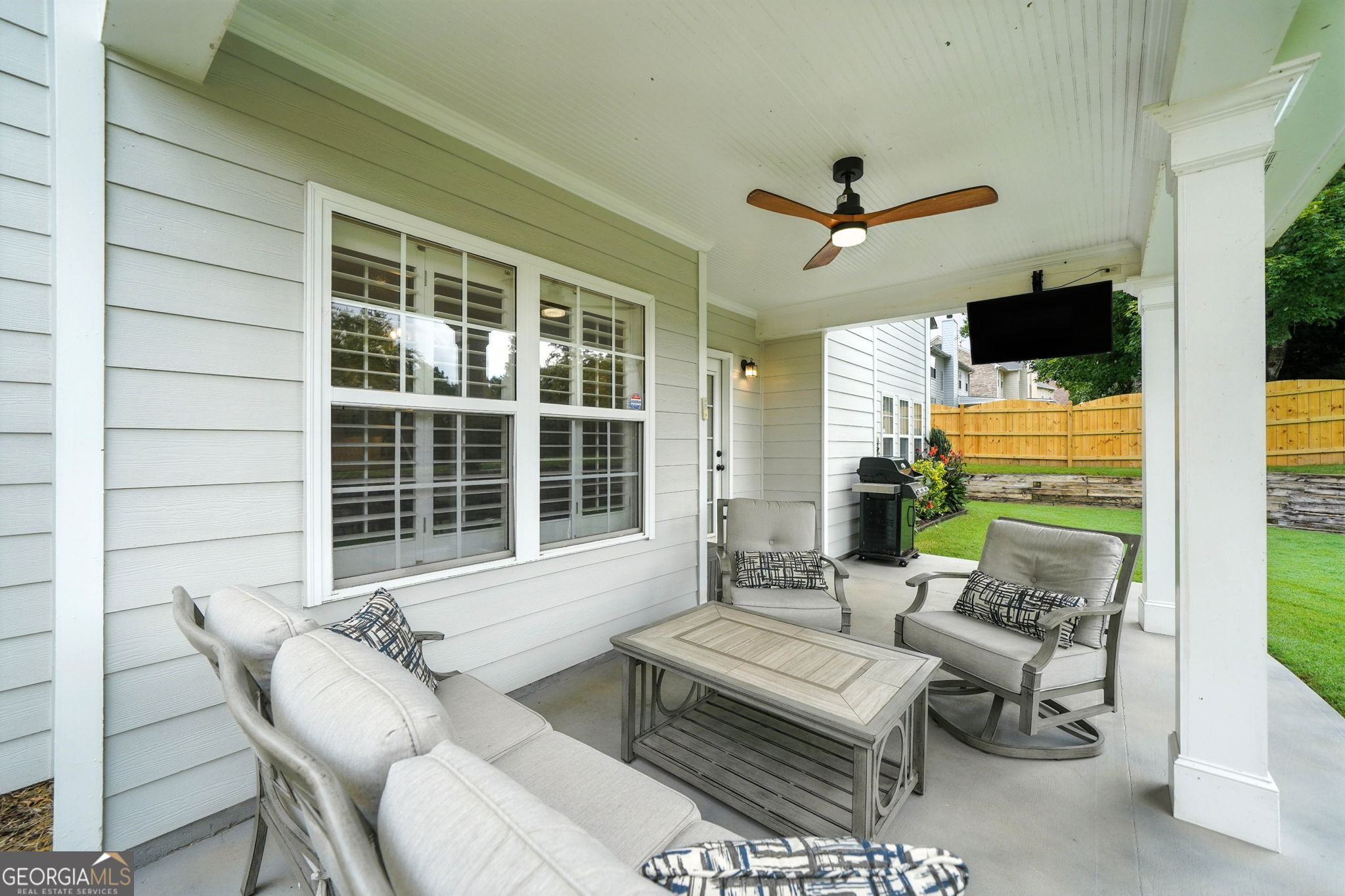 Smyrna, Georgia 30082, United States, 4 Bedrooms Bedrooms, ,3 BathroomsBathrooms,Residential,Pending,203226