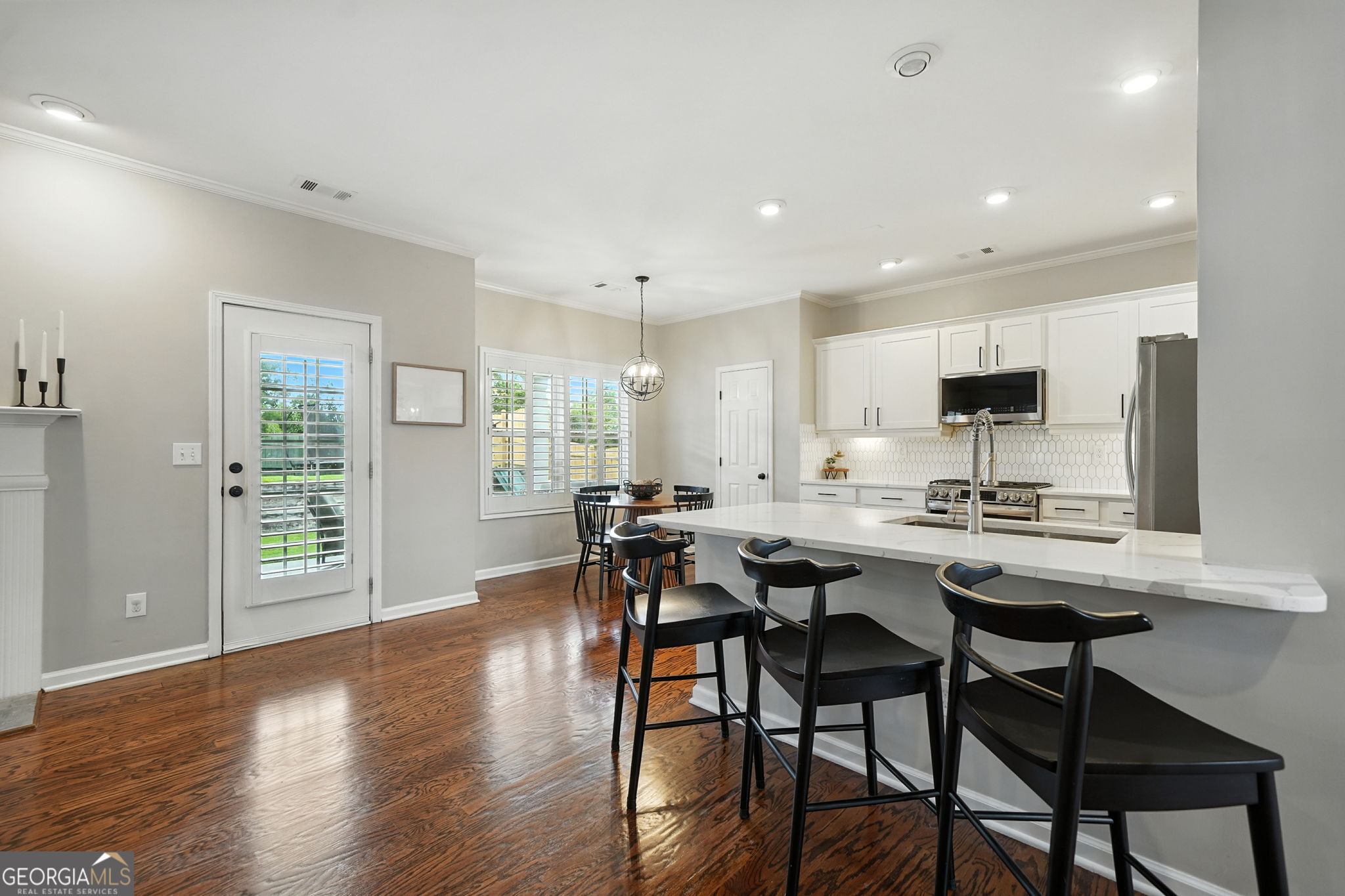 Smyrna, Georgia 30082, United States, 4 Bedrooms Bedrooms, ,3 BathroomsBathrooms,Residential,Pending,203226