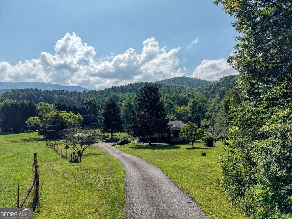 Photo of 142 Mosley Lane, Blairsville, GA 30512 (MLS # 10842065)