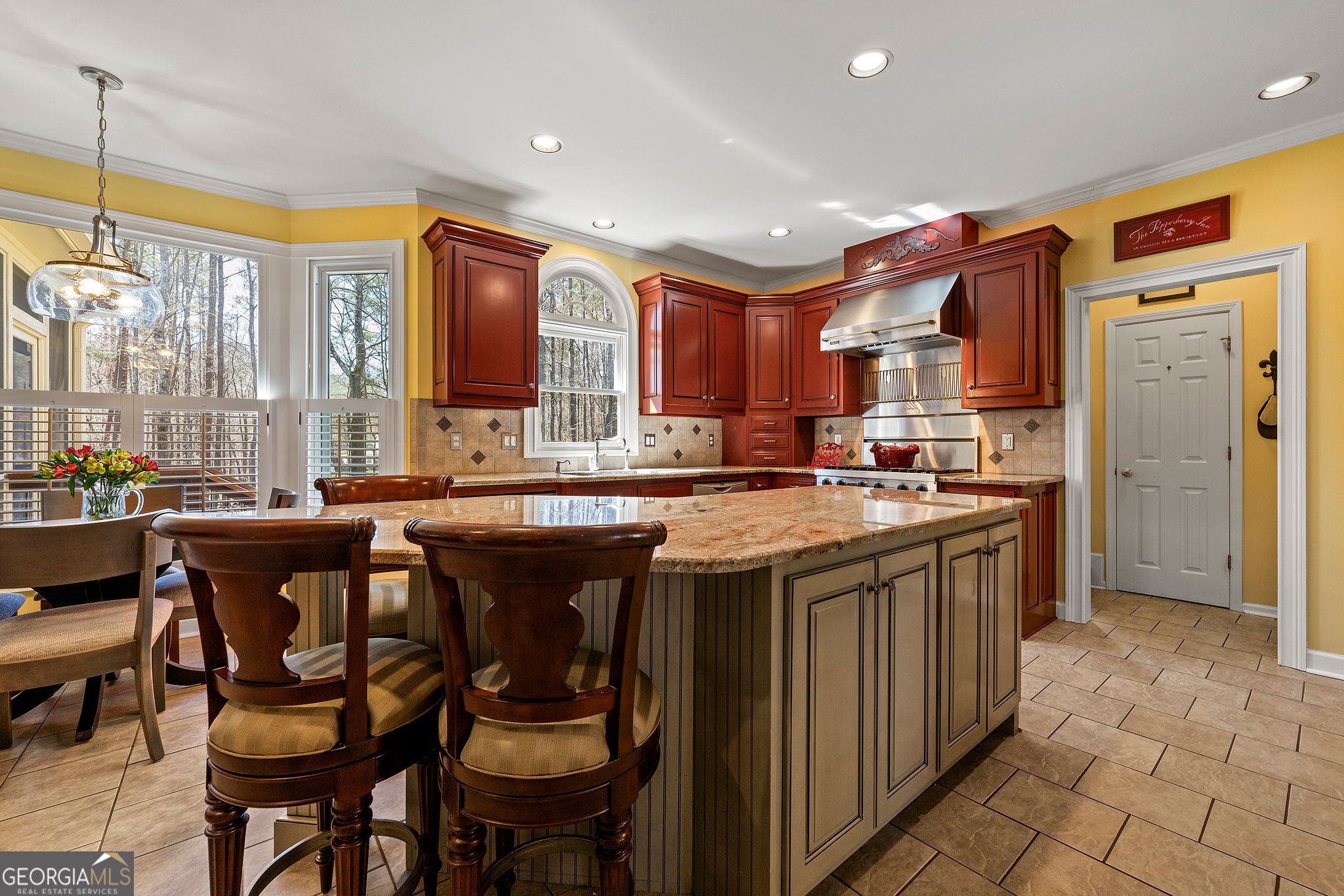 Peachtree City, Georgia 30269, United States, 5 Bedrooms Bedrooms, ,3 BathroomsBathrooms,Residential,Pending,88764