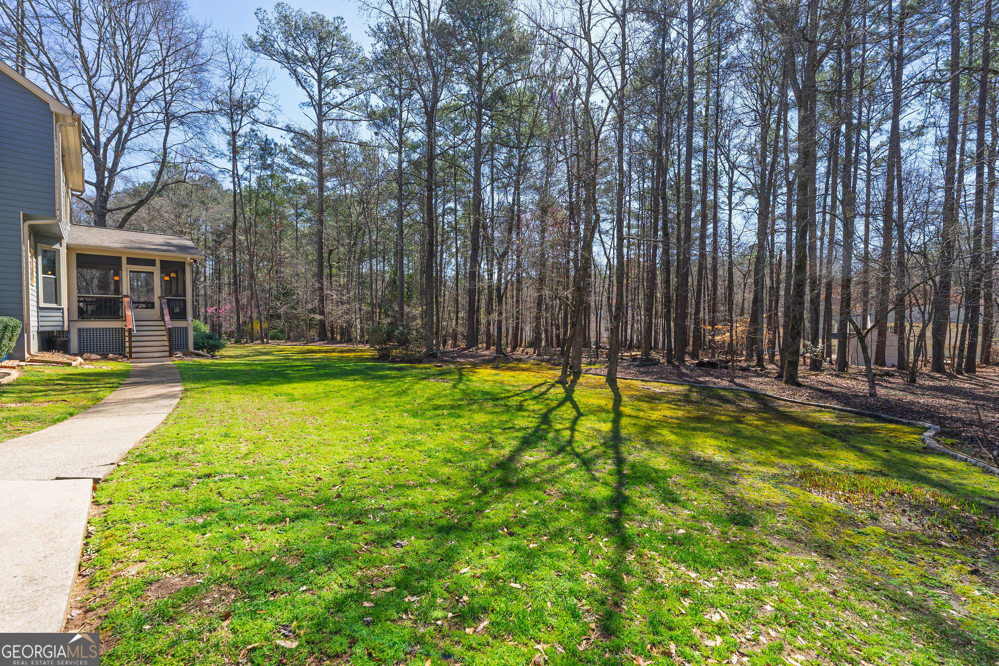 Peachtree City, Georgia 30269, United States, 5 Bedrooms Bedrooms, ,3 BathroomsBathrooms,Residential,Pending,88764