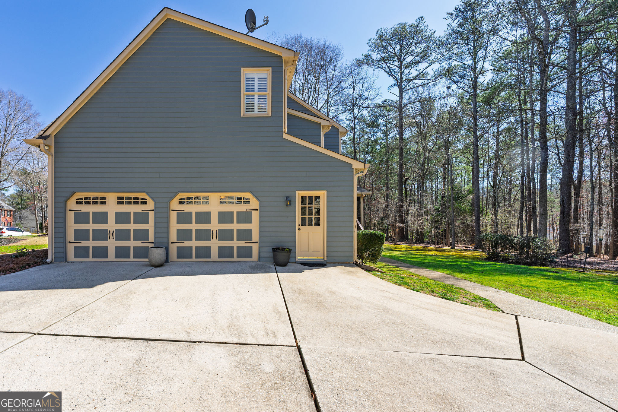Peachtree City, Georgia 30269, United States, 5 Bedrooms Bedrooms, ,3 BathroomsBathrooms,Residential,Pending,88764