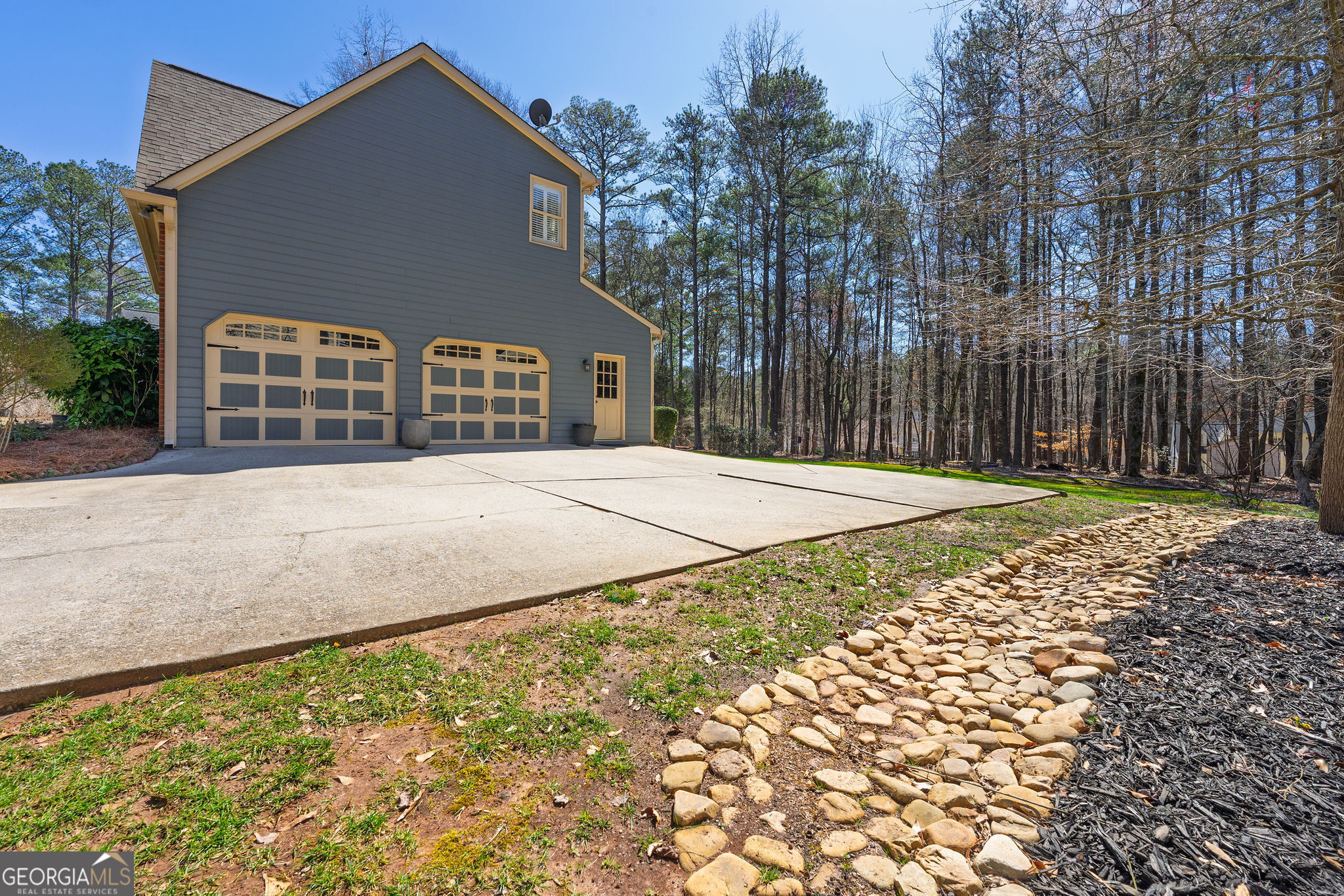 Peachtree City, Georgia 30269, United States, 5 Bedrooms Bedrooms, ,3 BathroomsBathrooms,Residential,Pending,88764