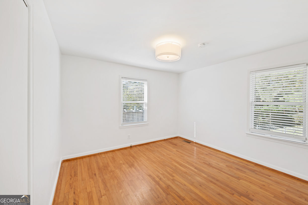 Atlanta, Georgia 30324, United States, 3 Bedrooms Bedrooms, ,2 BathroomsBathrooms,Residential,Active,240655