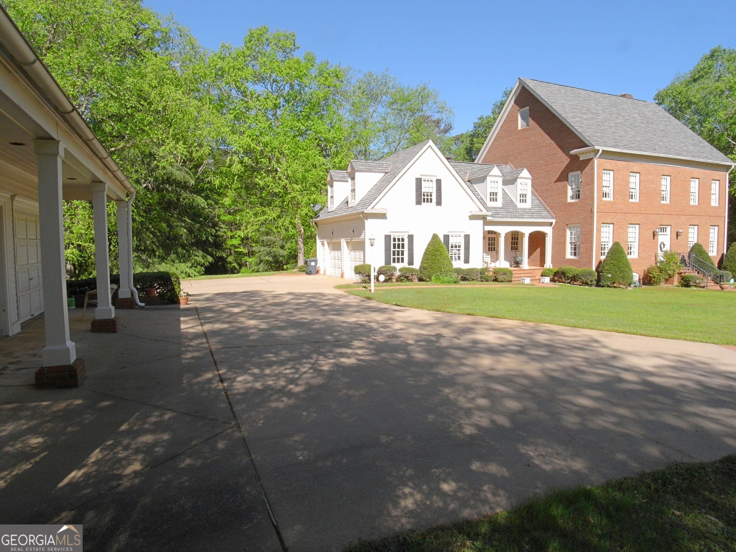 1811 Murdock RD