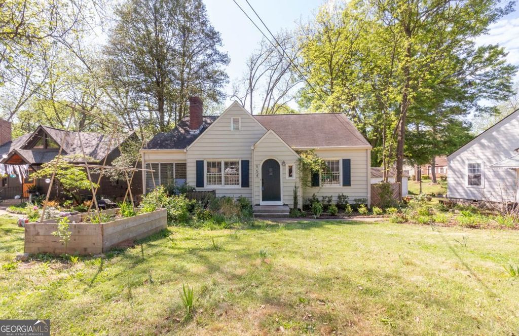 Photo of 954 Sylvan Place SW, Atlanta, GA 30310 (MLS # 10728779)