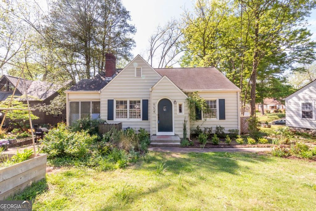 Photo of 954 Sylvan Place SW, Atlanta, GA 30310 (MLS # 10728779)