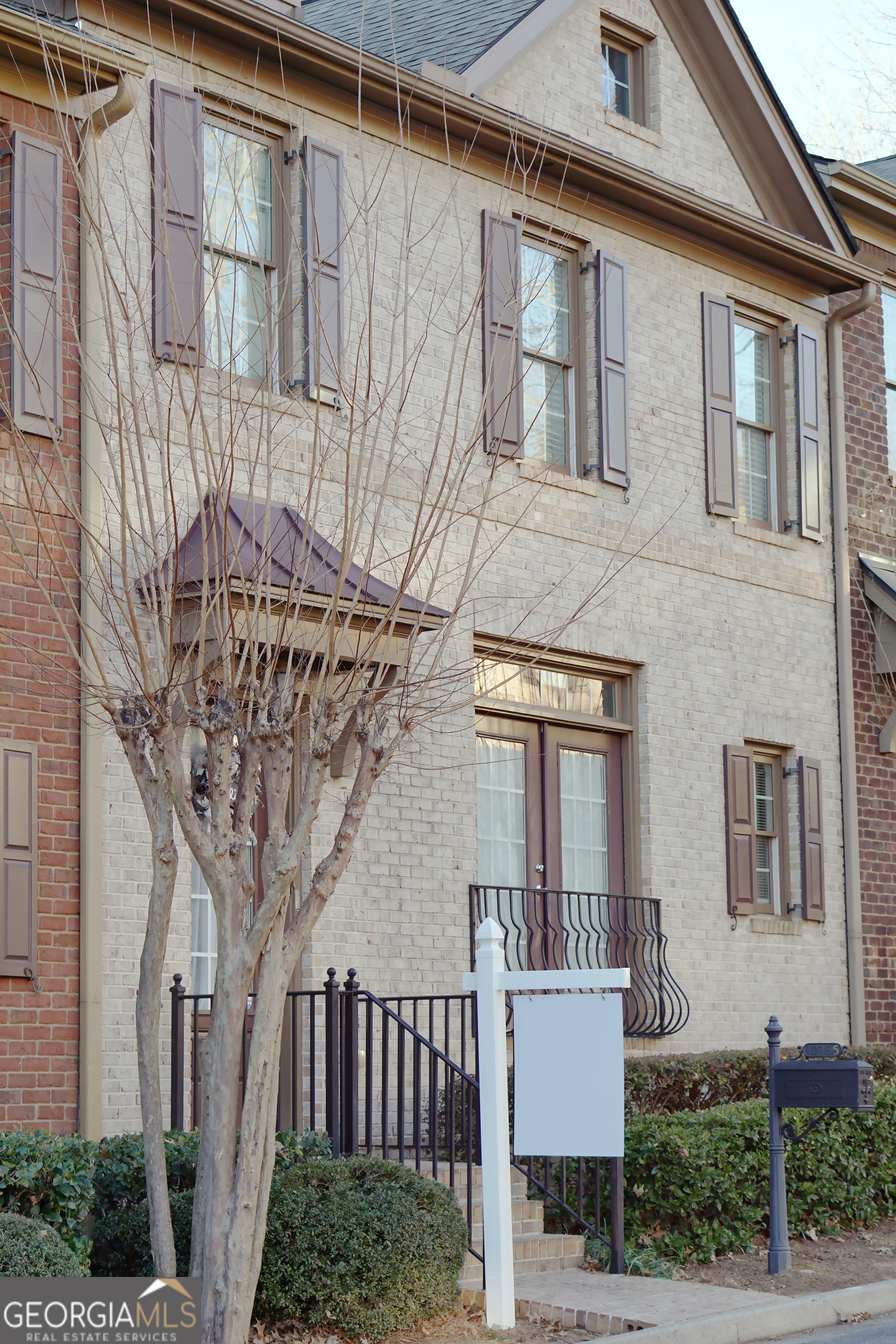 Arlington Pointe - Residential