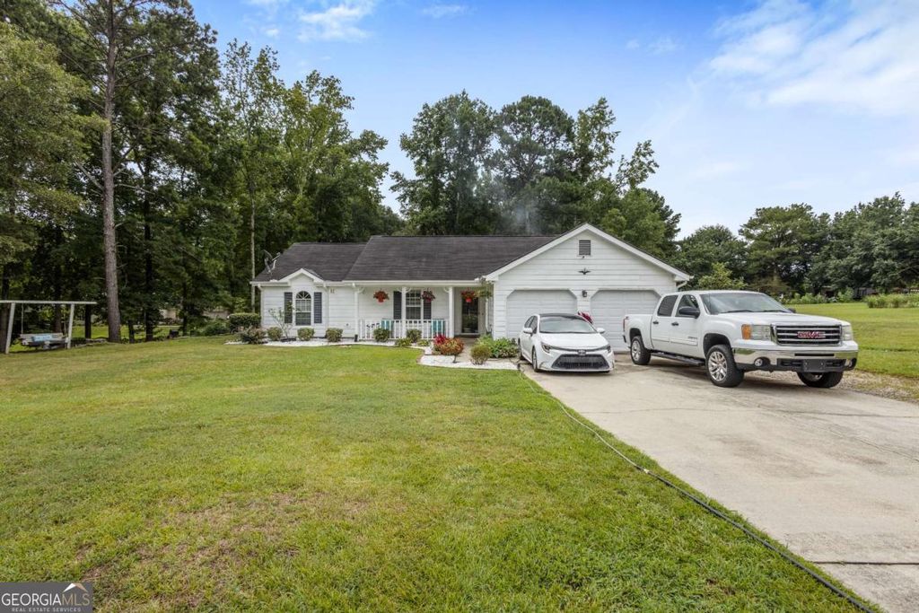 Photo of 1729 Brandi Lane, Loganville, GA 30052 (MLS # 10754616)