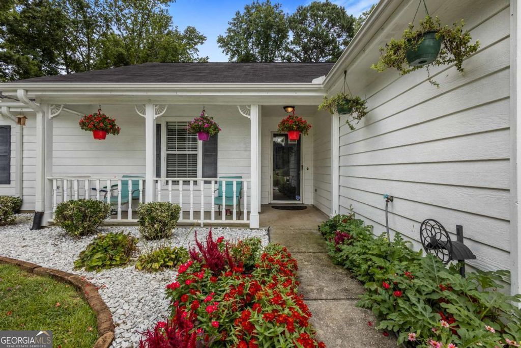 Photo of 1729 Brandi Lane, Loganville, GA 30052 (MLS # 10754616)