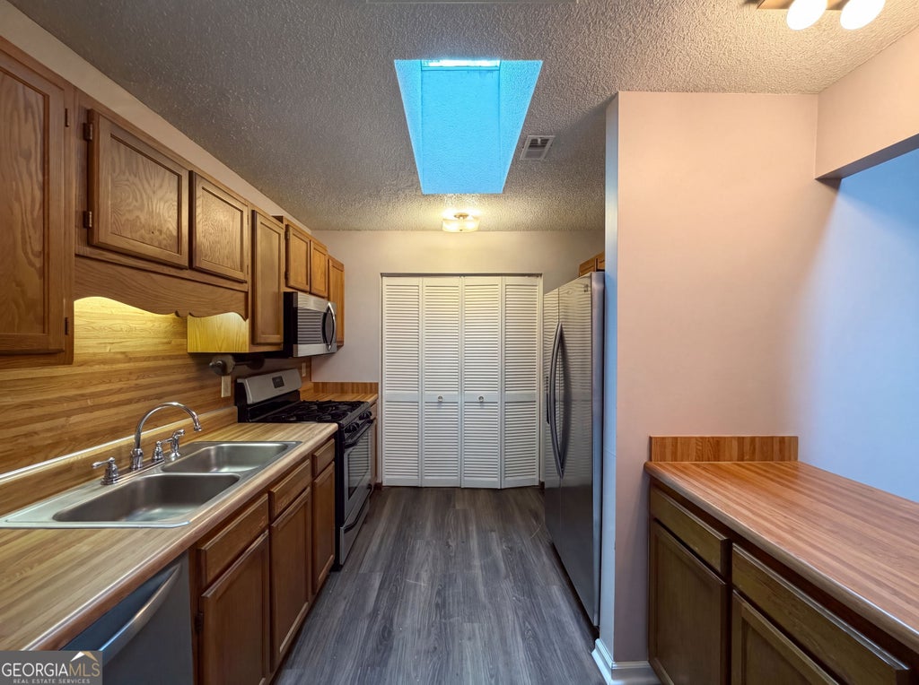 Photo of 282 Toweridge Drive SW, Marietta, GA 30064 (MLS # 10821737)