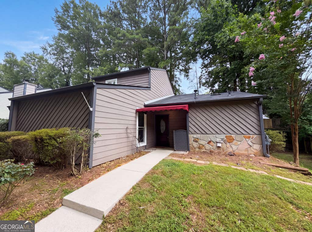 Photo of 282 Toweridge Drive SW, Marietta, GA 30064 (MLS # 10821737)