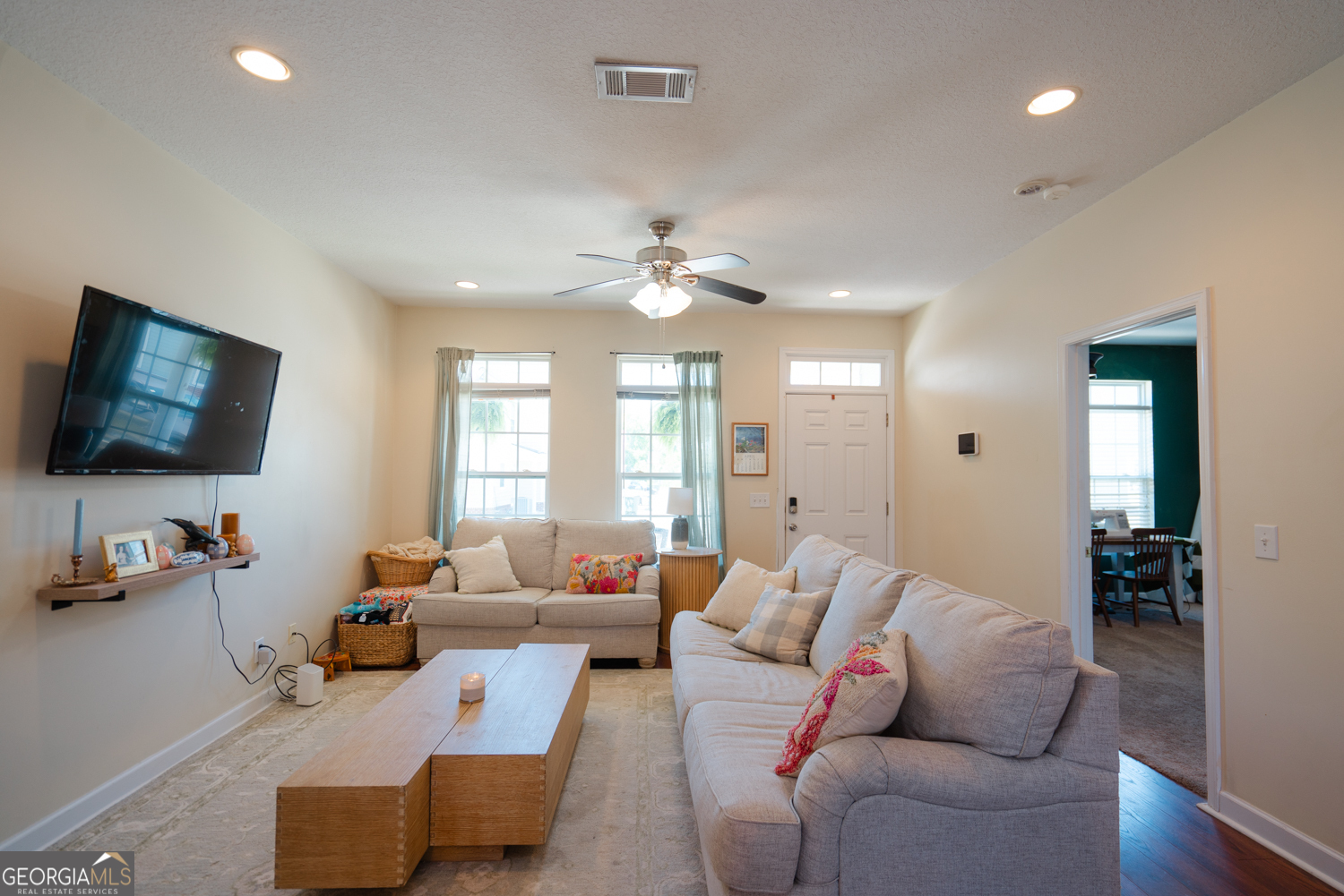 825 Terrell DR