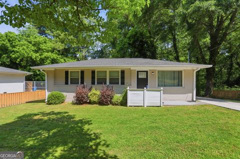 Photo of 3575 Fairburn Place NW, Atlanta, GA 30331 (MLS # 10740076)