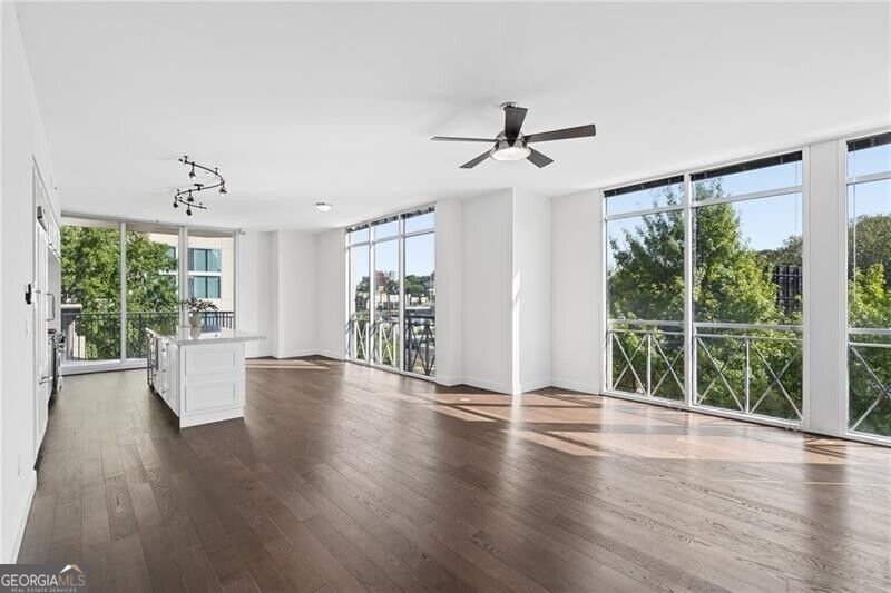 Photo of 1820 Peachtree Street NW #307, Atlanta, GA 30309 (MLS # 10850371)