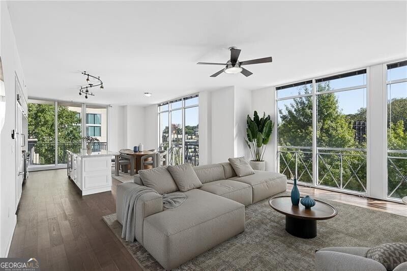 Photo of 1820 Peachtree Street NW #307, Atlanta, GA 30309 (MLS # 10850371)