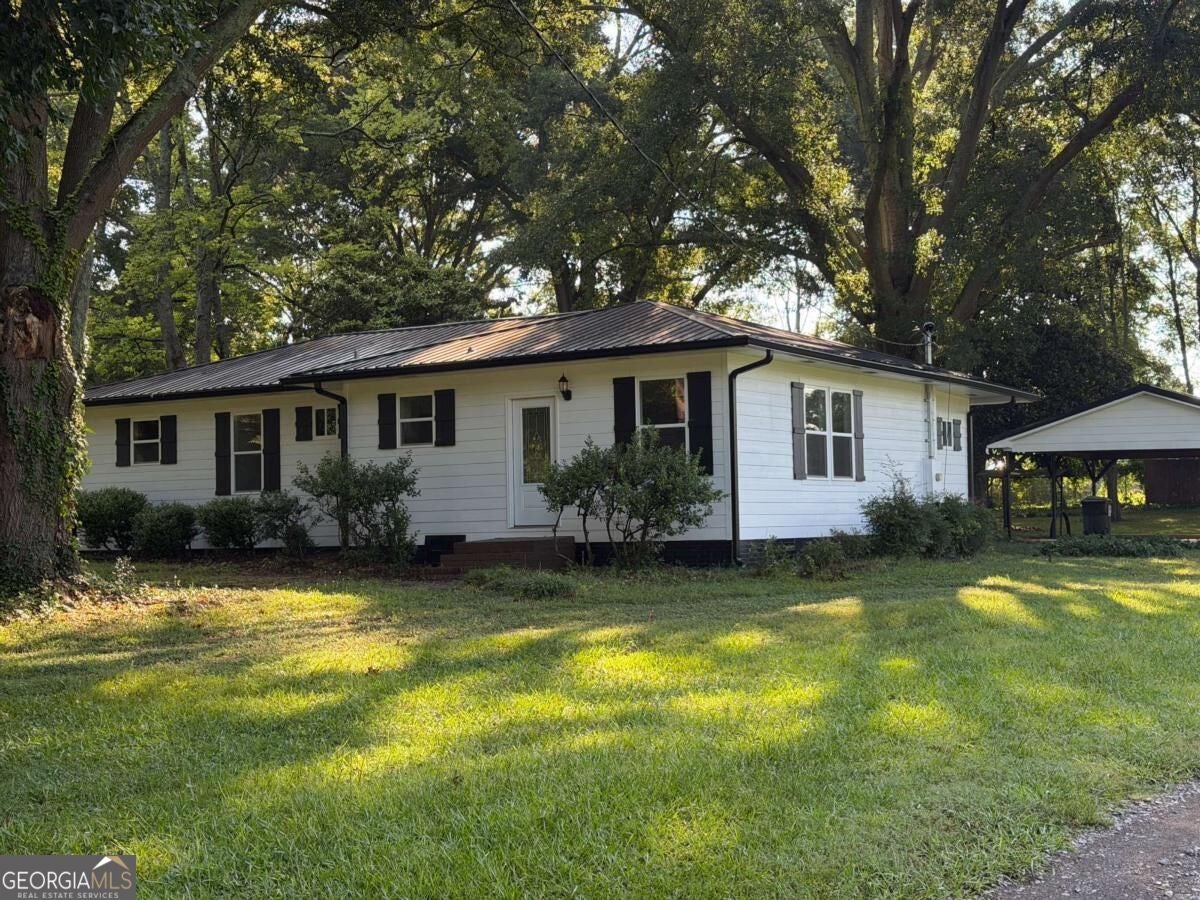 220 John Phillips RD