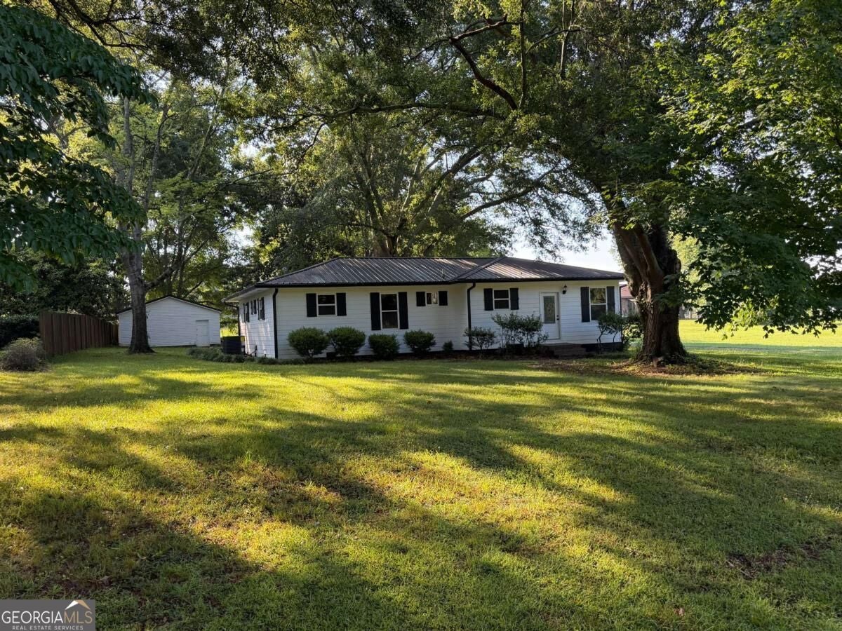 220 John Phillips RD