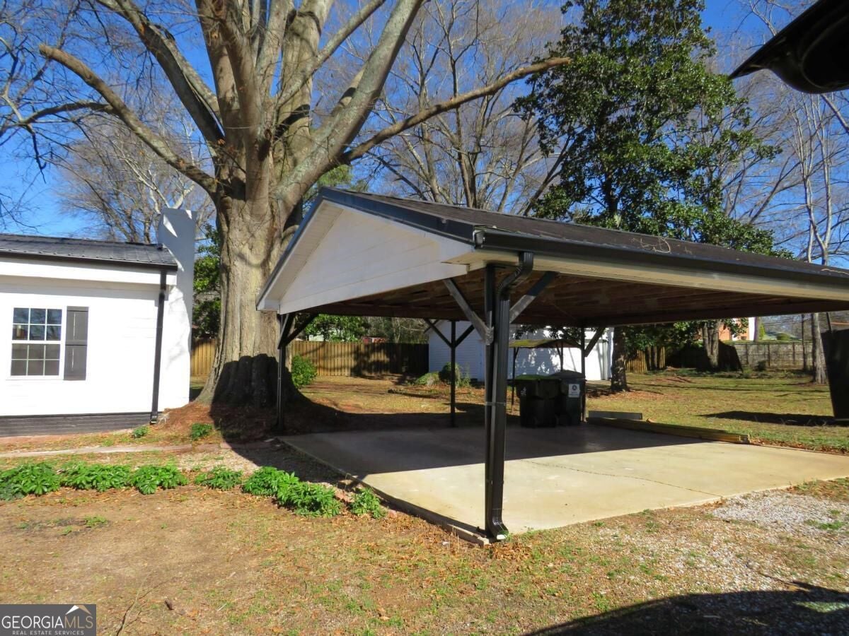 220 John Phillips RD