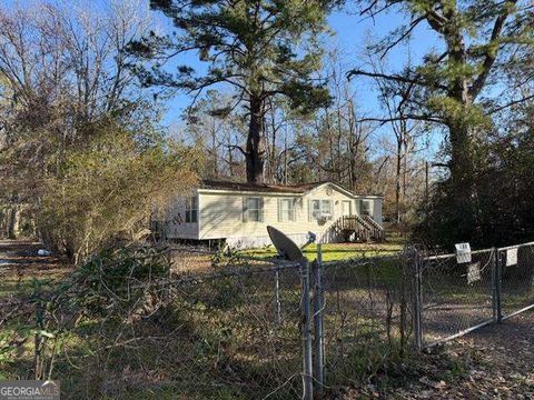 Photo of 348 Beaufort Road, Savannah, GA 31419 (MLS # 10452121)