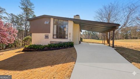 2213 Leafmore DR Decatur GA 30033