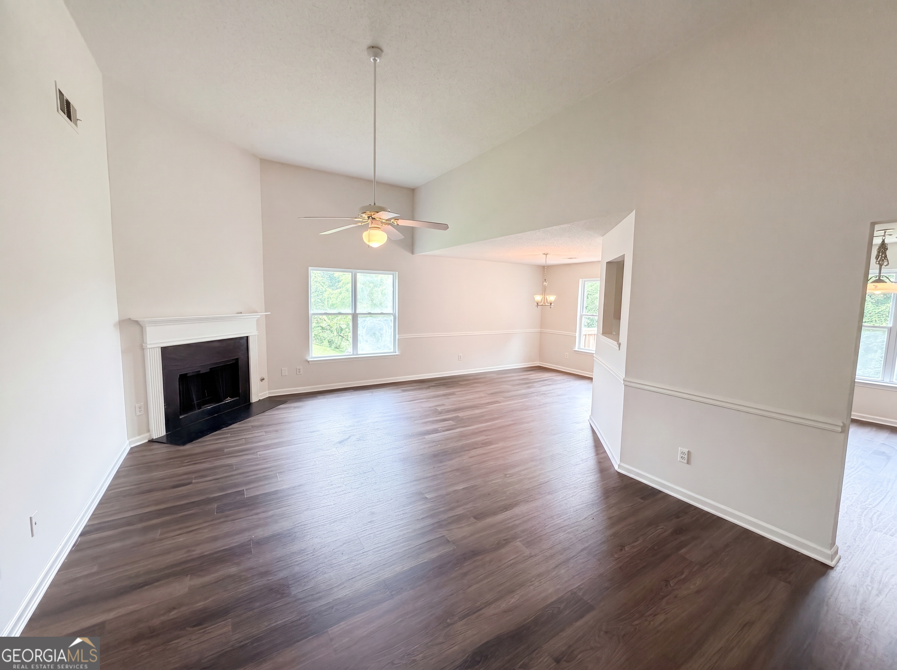 108 Legend Creek DR