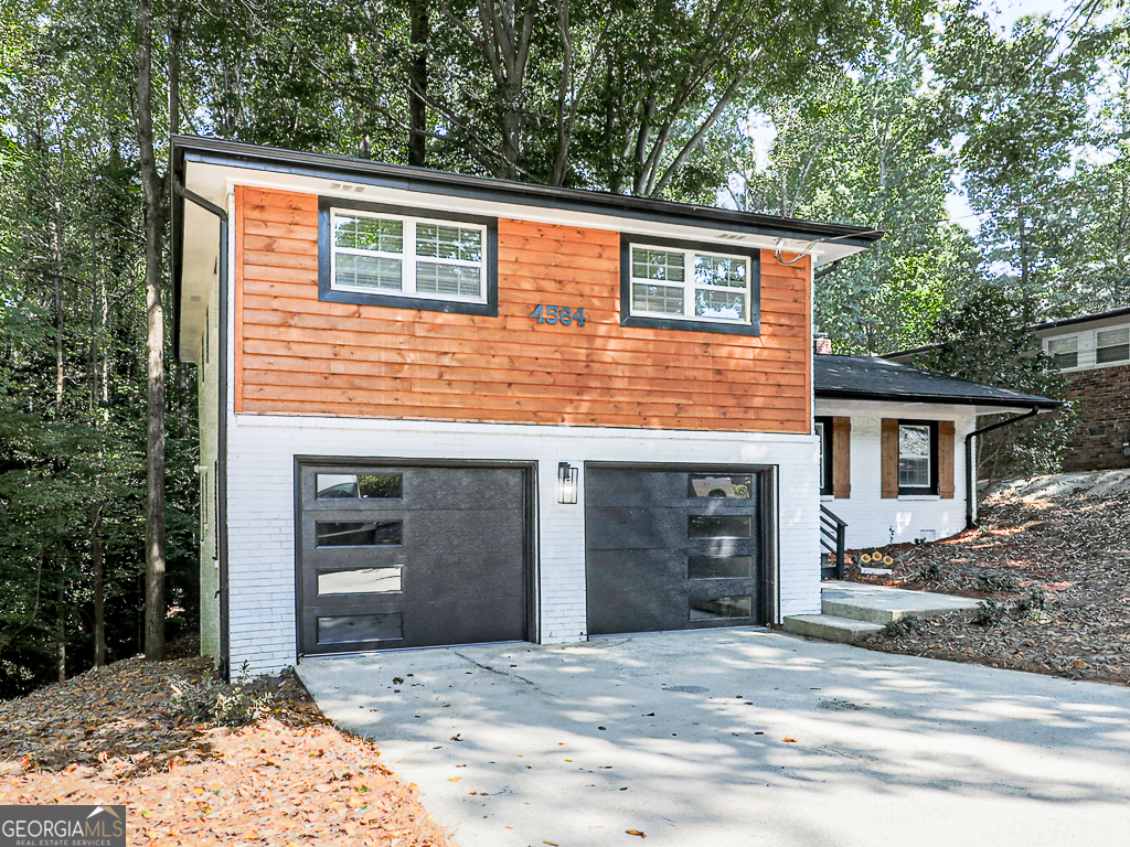 1564 Bubbling Creek RD NE