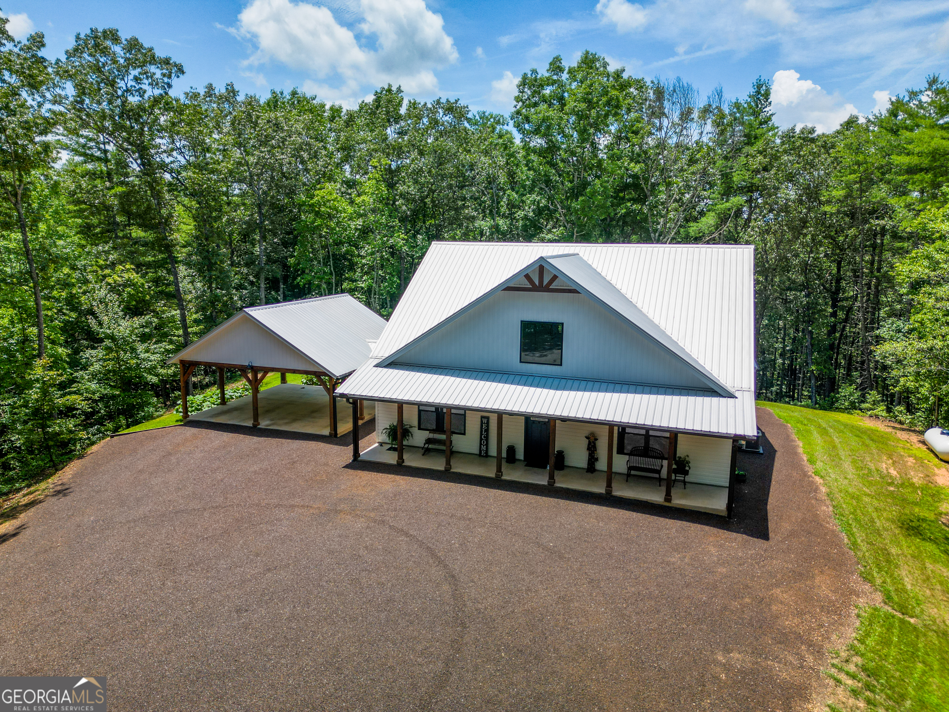 3891 River Hill RD