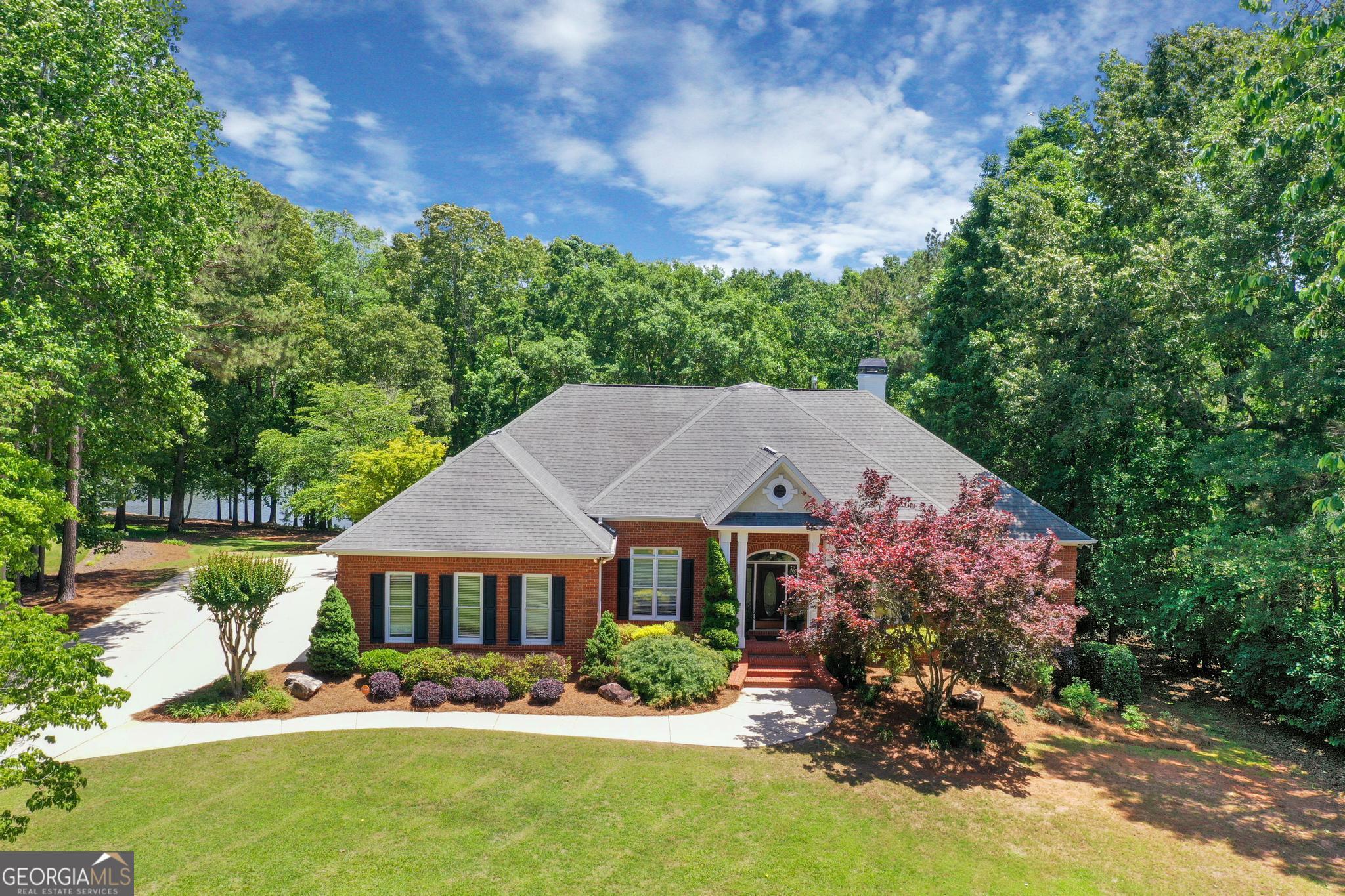 660 Milton DR