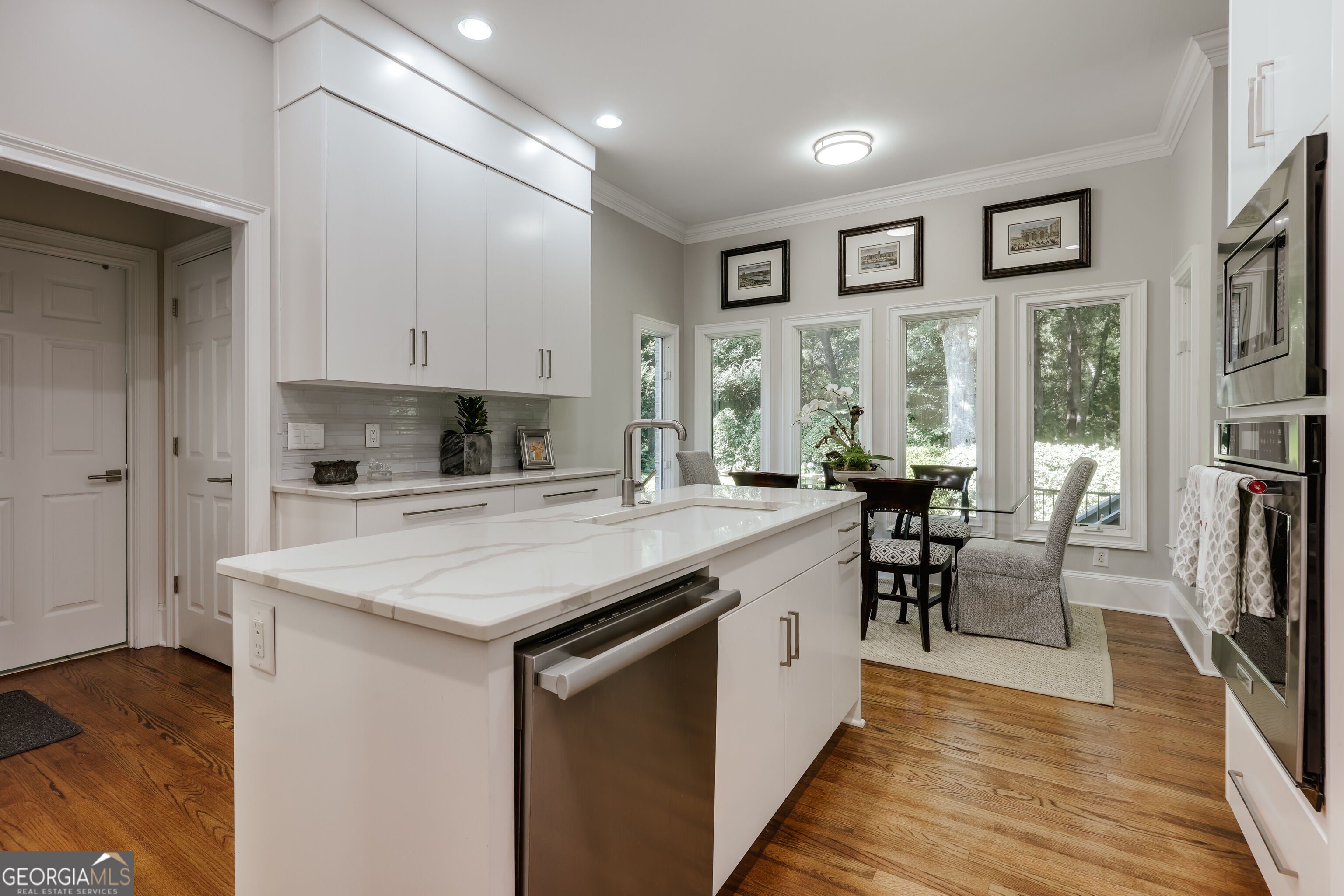 165 Cypress Manor LN