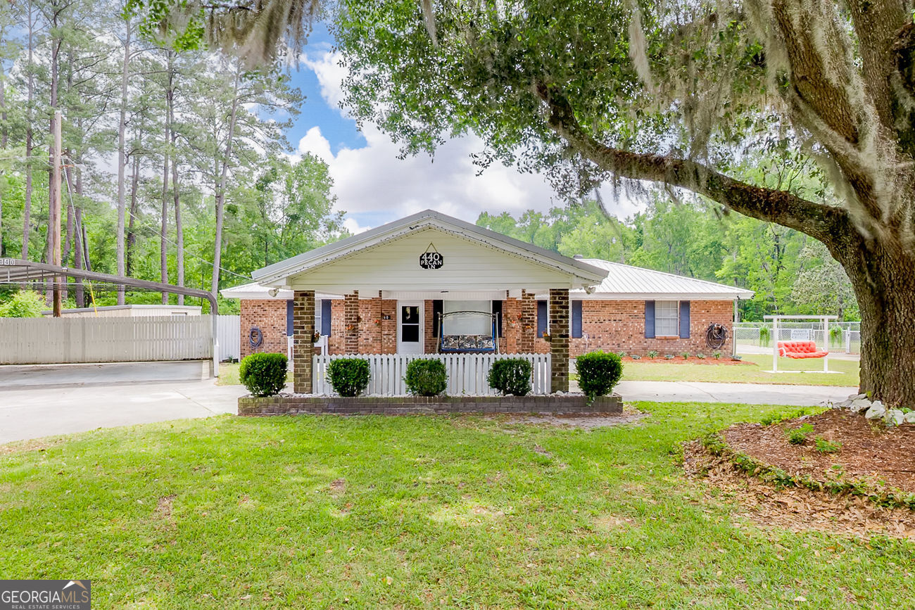 440 Pecan LN