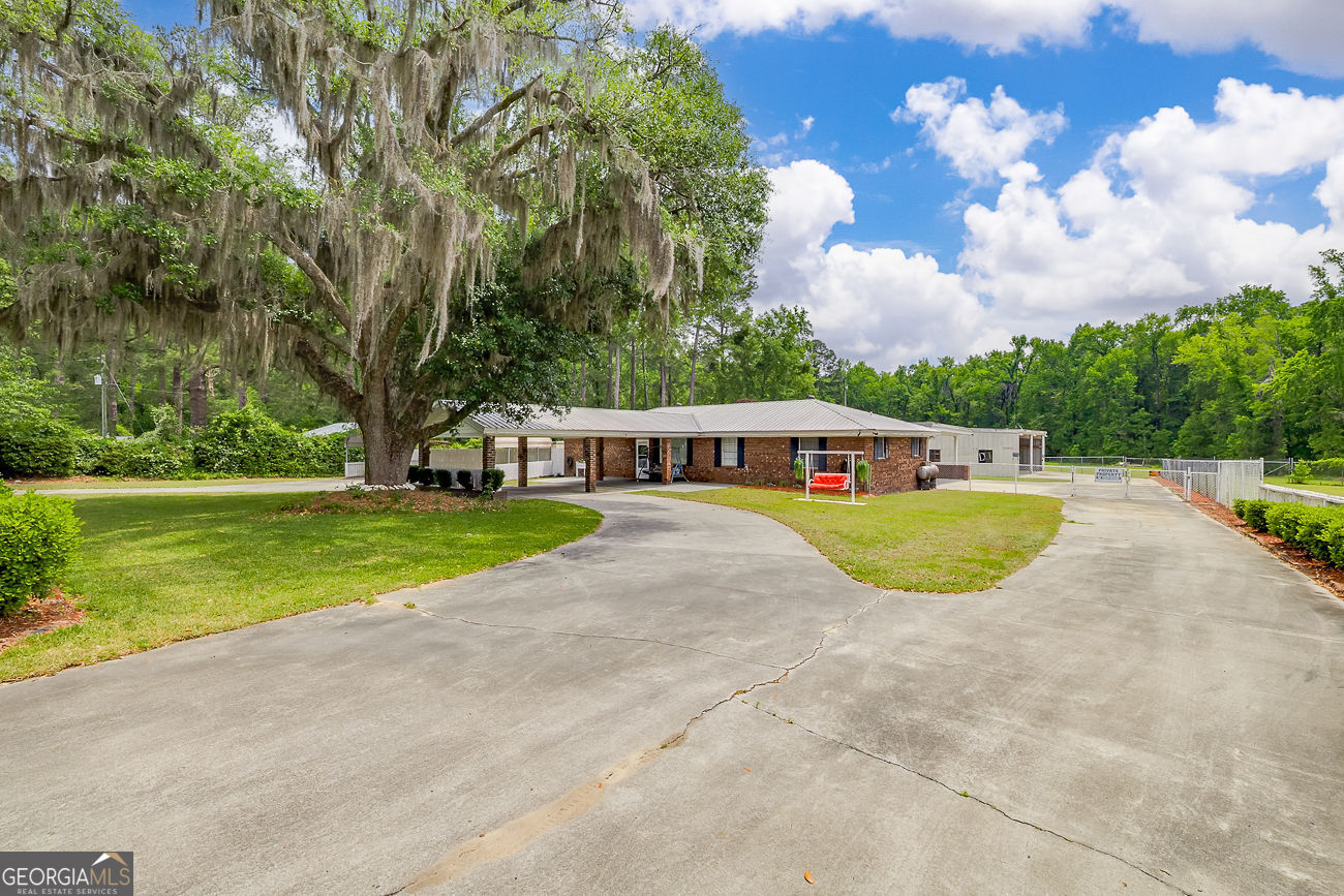 440 Pecan LN