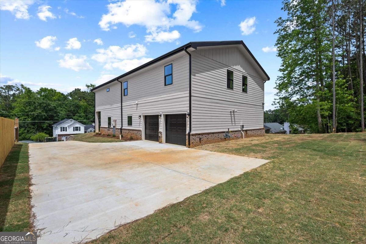6852 Silver Maple DR