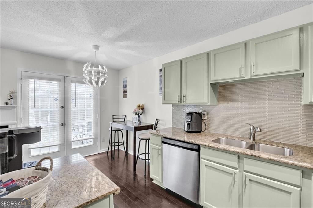 PARKVIEW COMMONS - Residential