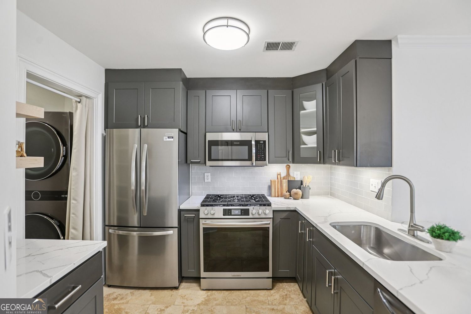 209 14th ST NE 105