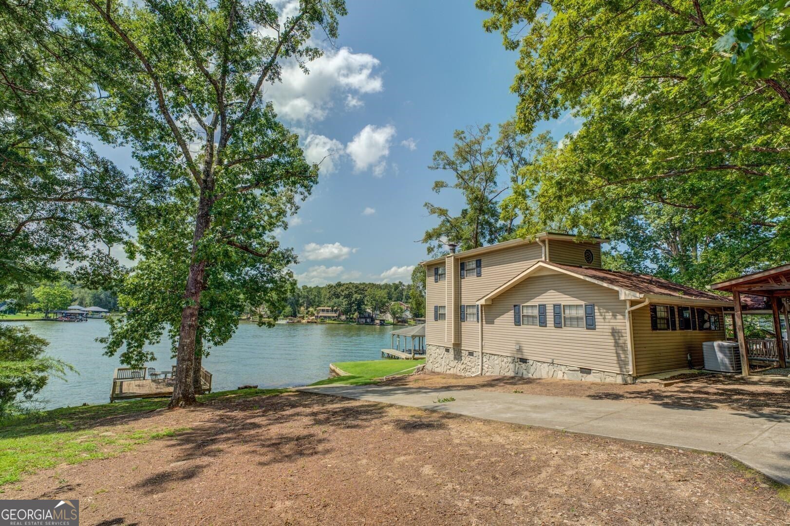 393 Templeton CIR