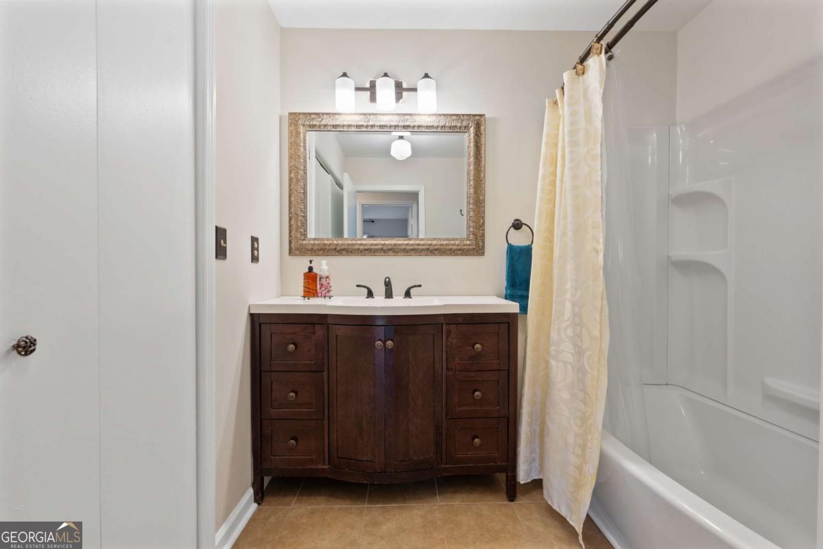 Hidden Lake - Residential