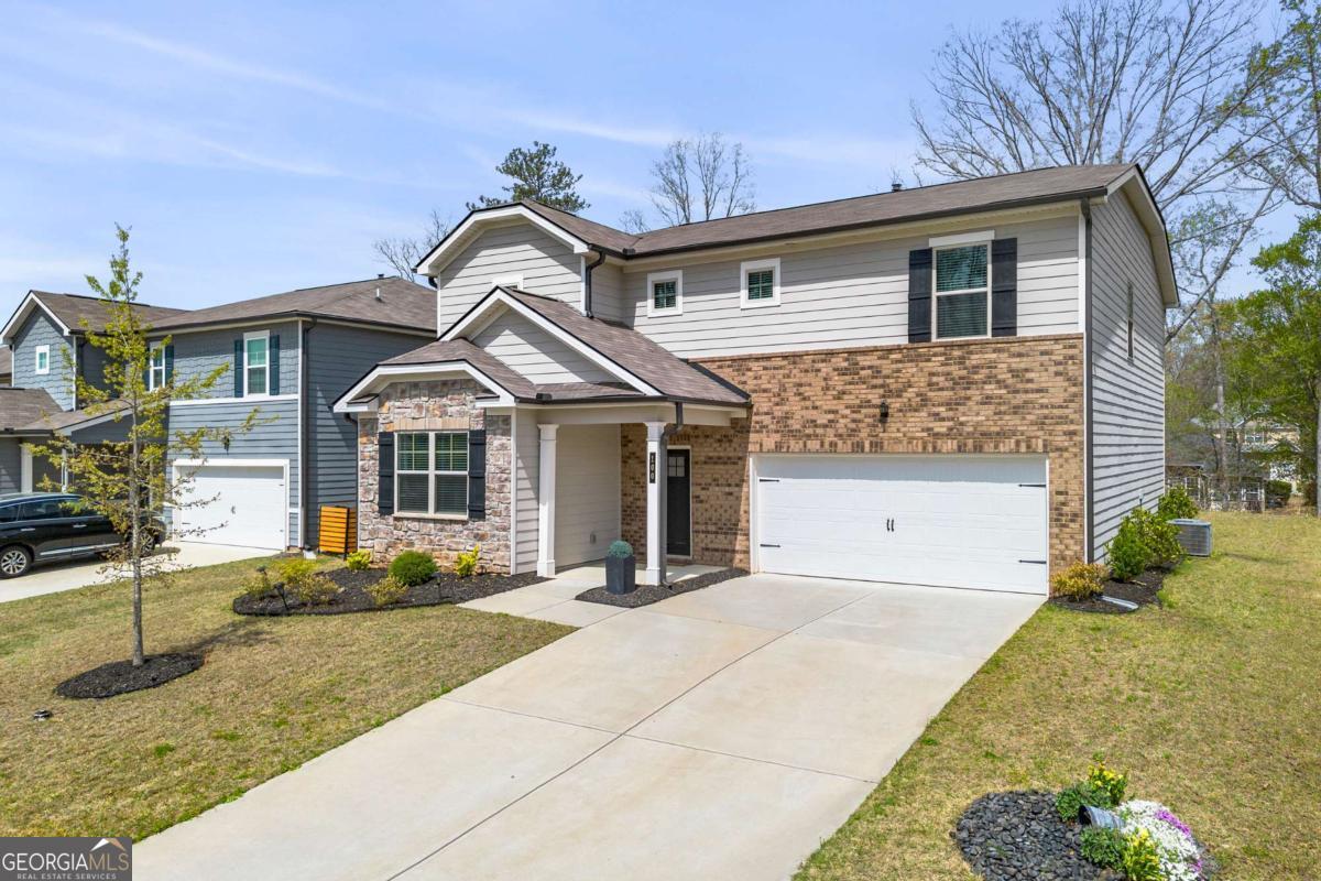 100 Park Chase LN
