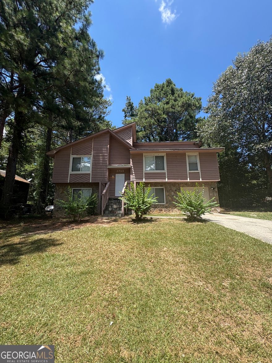 Featuring a split-foyer with 3bedrooms and 2 baths upstairs. Basement has 2 bedrooms and 1 bath. Huge Family Room in basement, with fireplace. There are 2 decks great for hanging out!