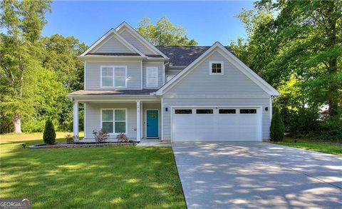 Photo of 419 Mcinnes Circle, Marietta, GA 30060 (MLS # 10654377)