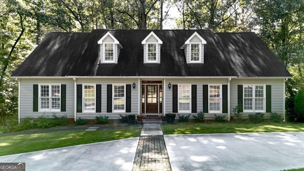 Photo of 55 Timberlake Cove NE, Cartersville, GA 30121 (MLS # 10874880)
