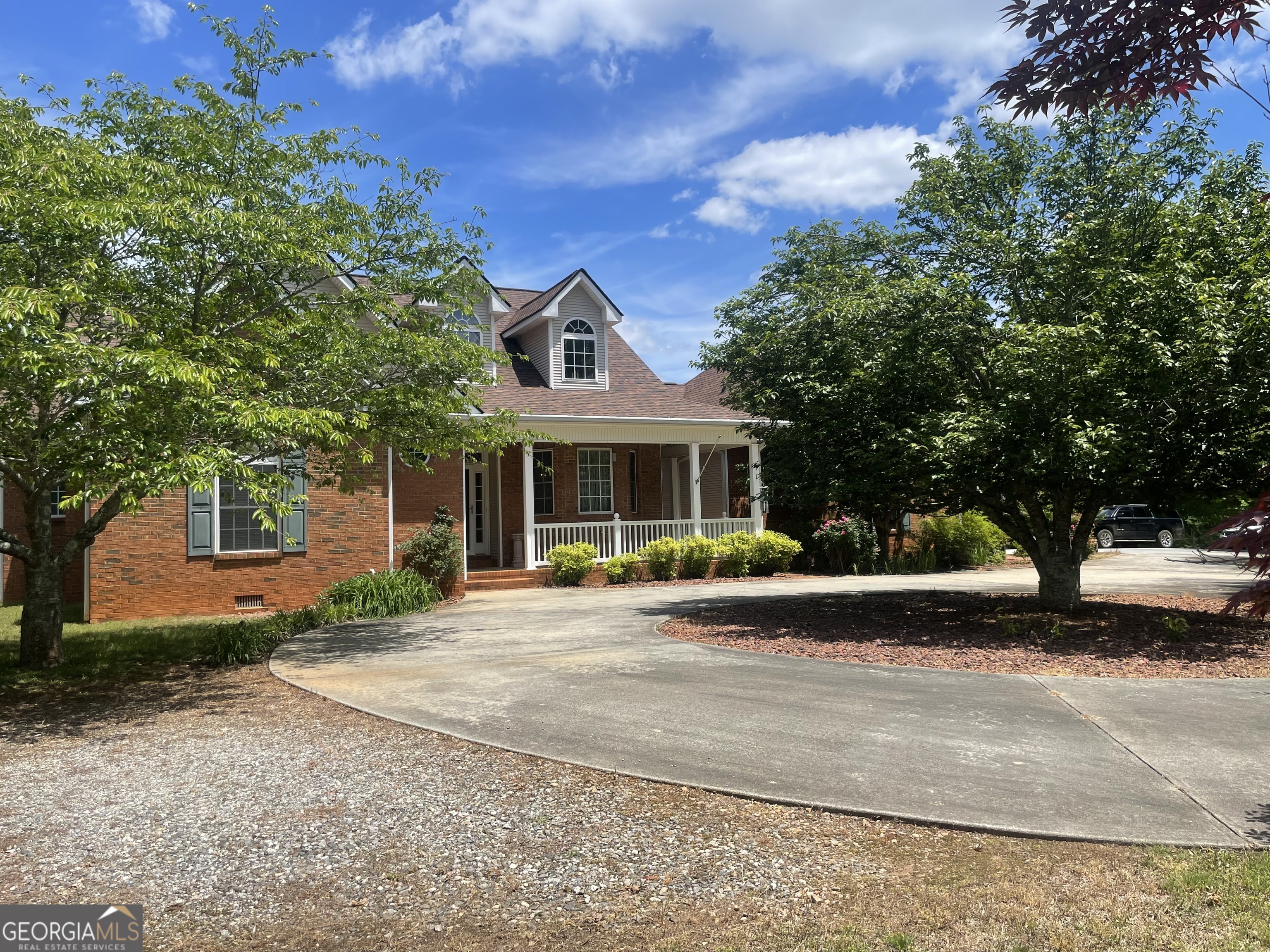 1545 Sam Bell RD