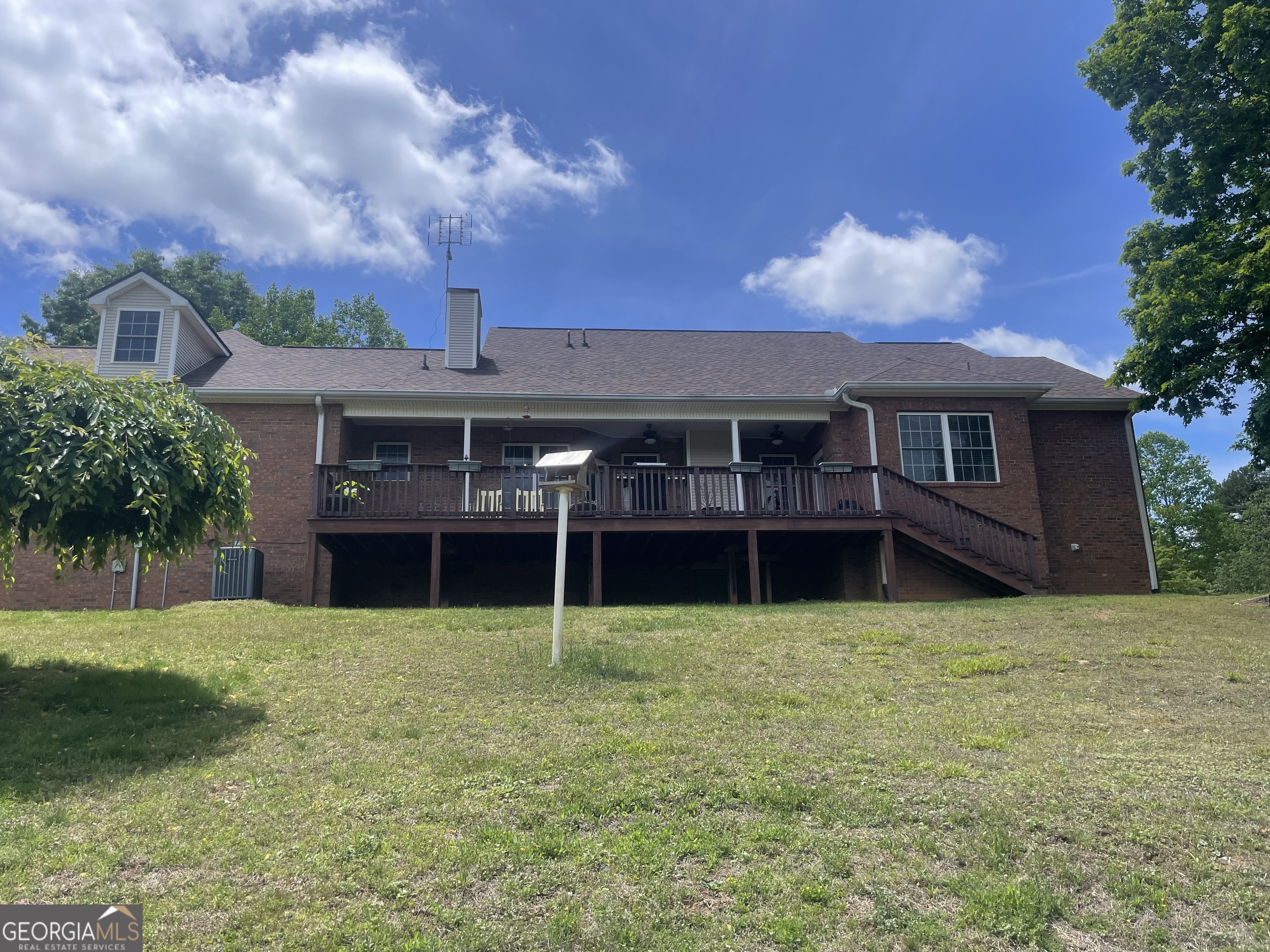1545 Sam Bell RD