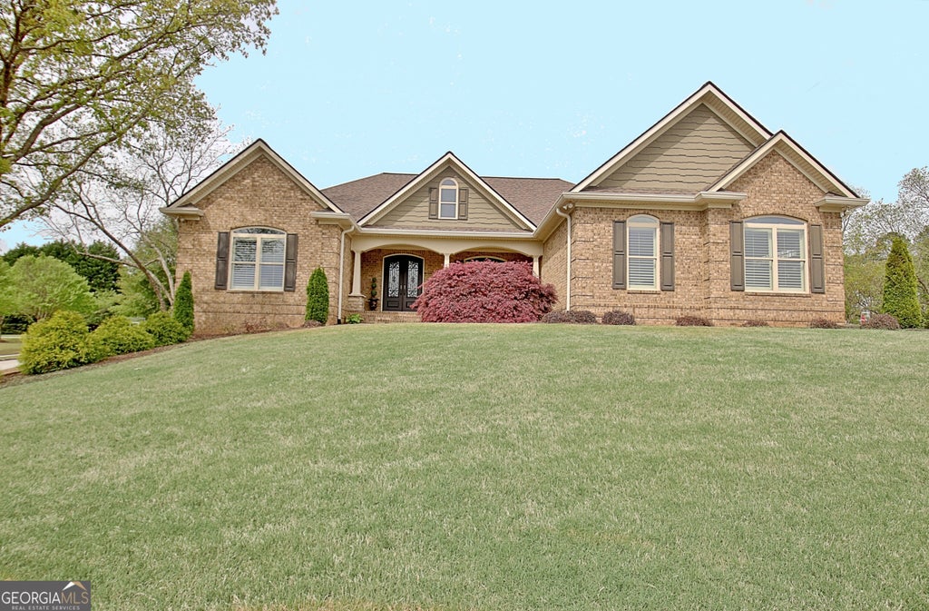 Photo of 100 Wickham Drive, Tyrone, GA 30290 (MLS # 10853755)