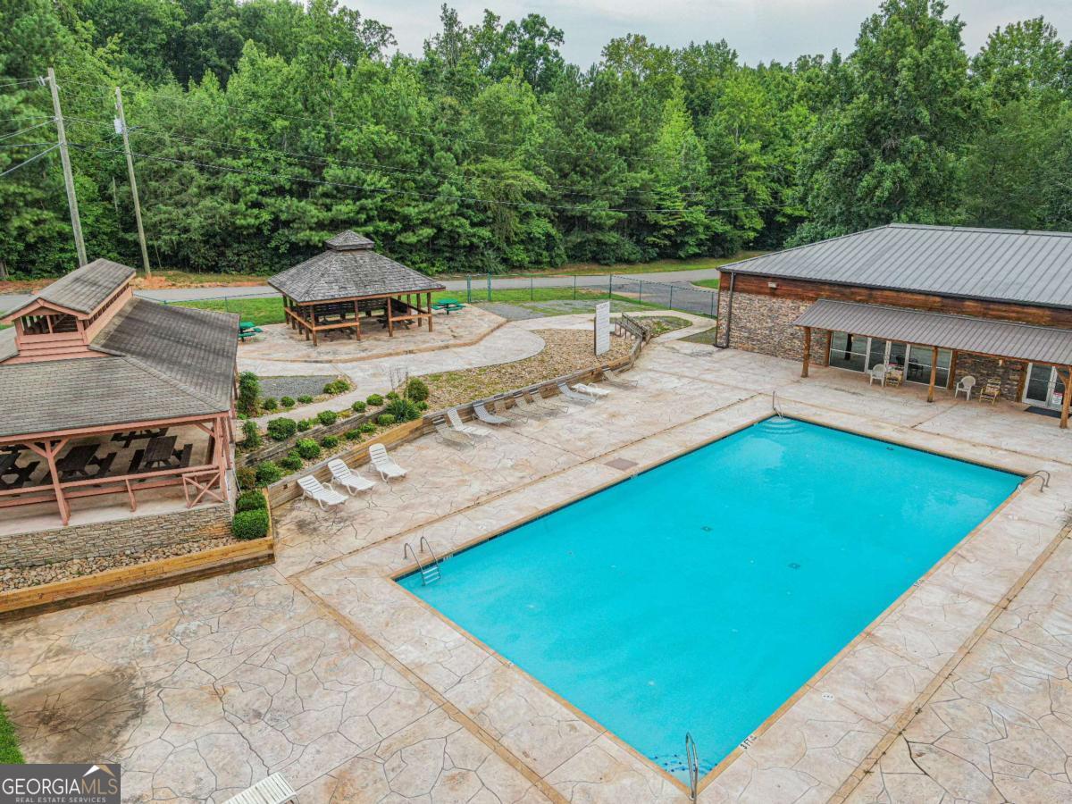 951 Longbranch DR