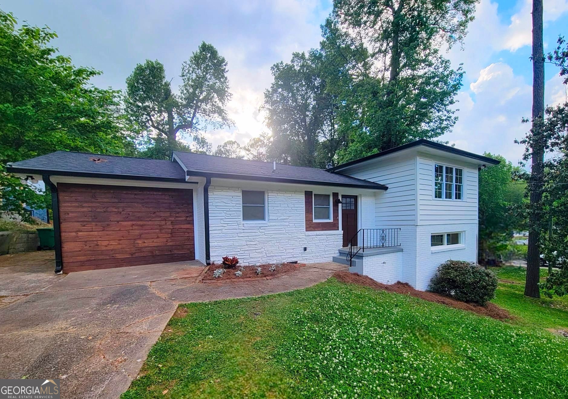 WELCOME to this Quaint, Private, Newly Renovated, 3 bedroom, 1 flexroom/playroom/office and 2,5 bath Split Level Home. You'll love the open-concept and the spacious living area that flows seamlessly into the dining area and kitchen. The kitchen has ample cabinets, all new stainless steel appliances, new tile back splash, large Island, and granite countertops. This home also features New Windows, New Plumbing, Electrical, and a New HVAC system. You will love adding your own personal touch to this home. Schedule a Showing today and experience modern living at its finest!