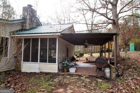 A home in Newnan