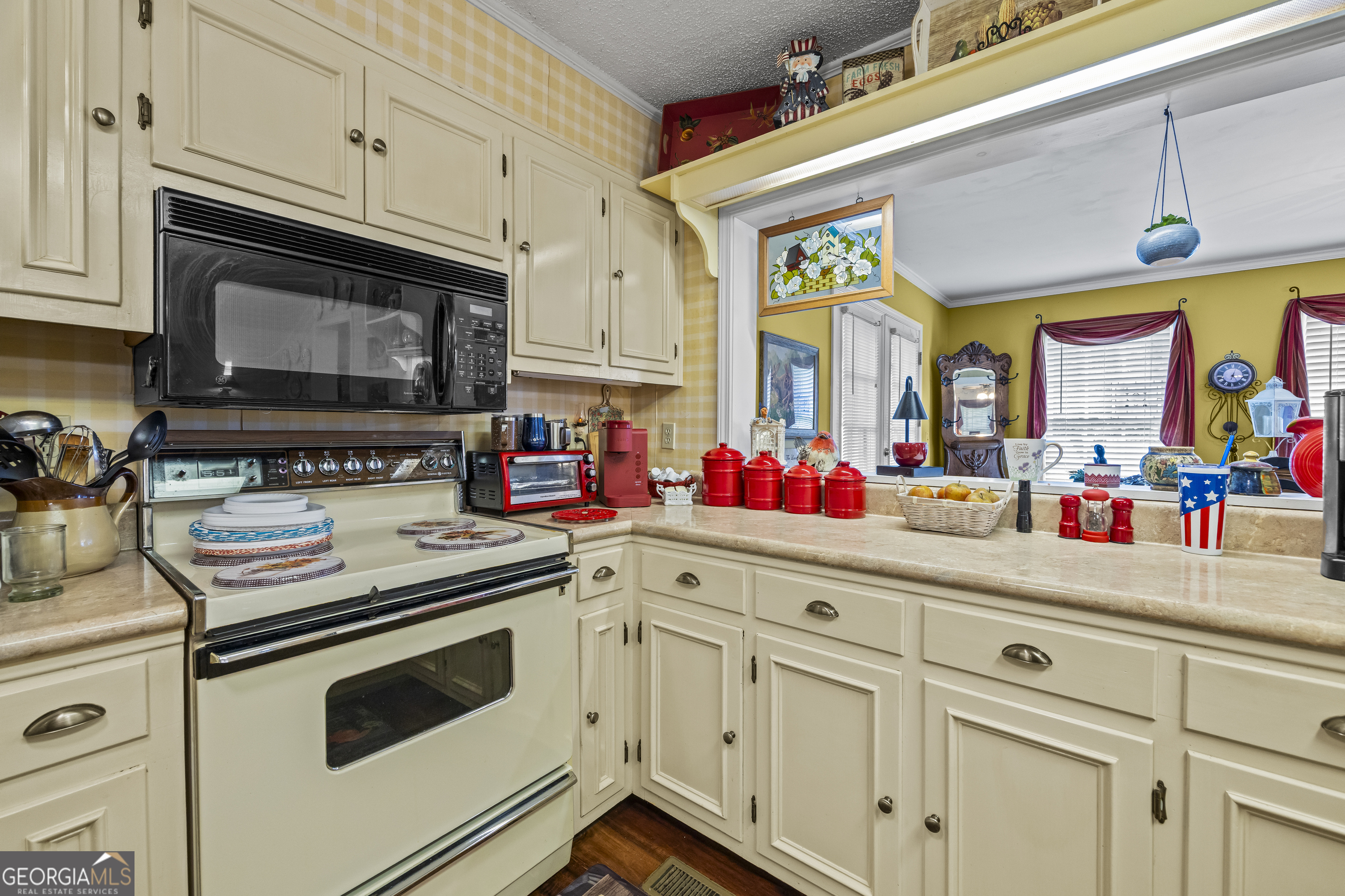 134 Skelton ST