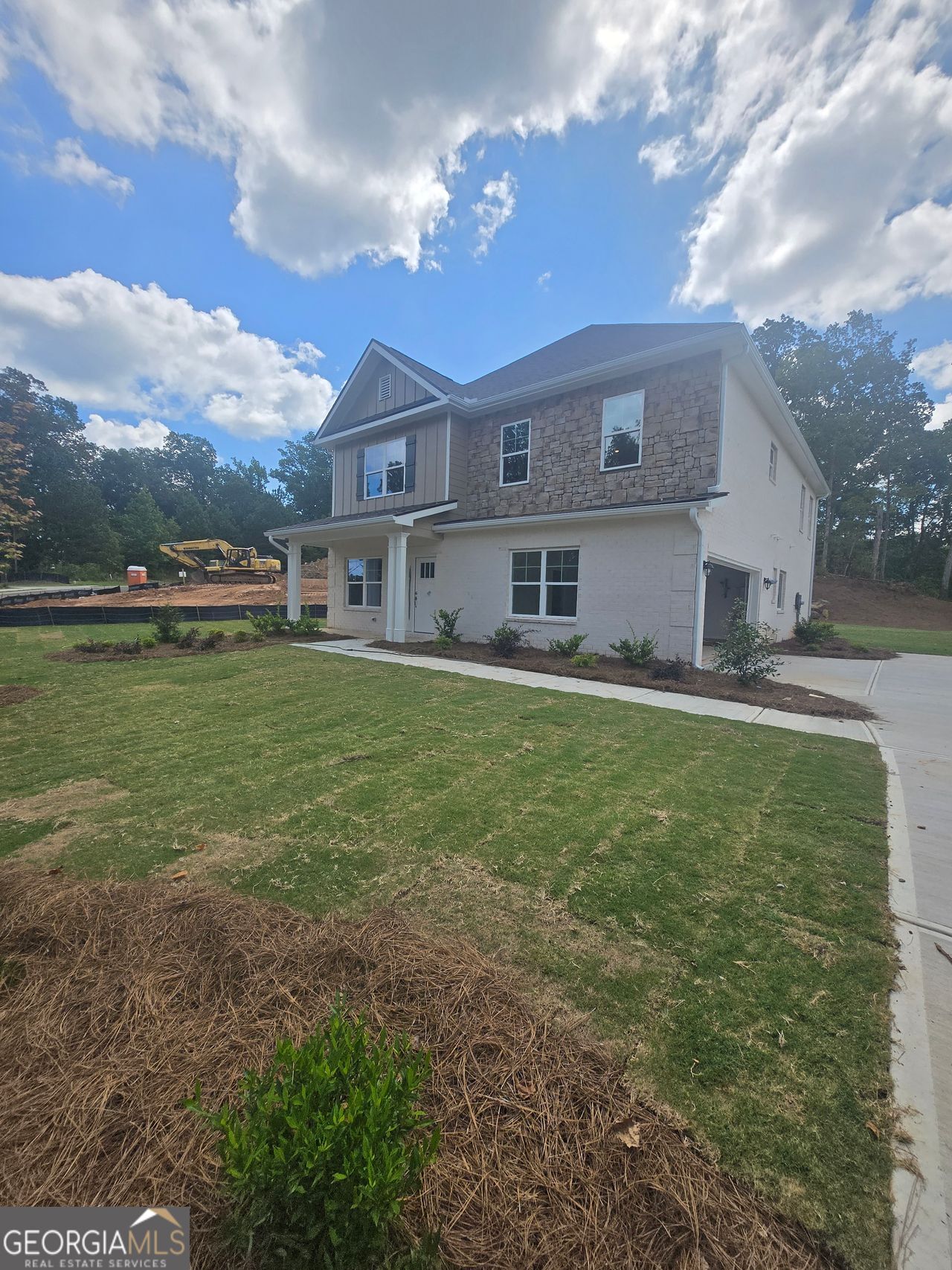 5011 FAIRVIEW CIR