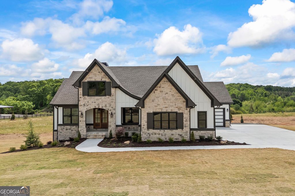 Photo of 810 North Hampton WAY, Monroe, GA 30656 (MLS # 10765814)